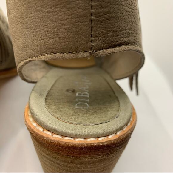 Diba Women's Dreamer Grey Tan Suede Leather Open Toe Block Heel Sandals Size 7.5 - Picture 4 of 13